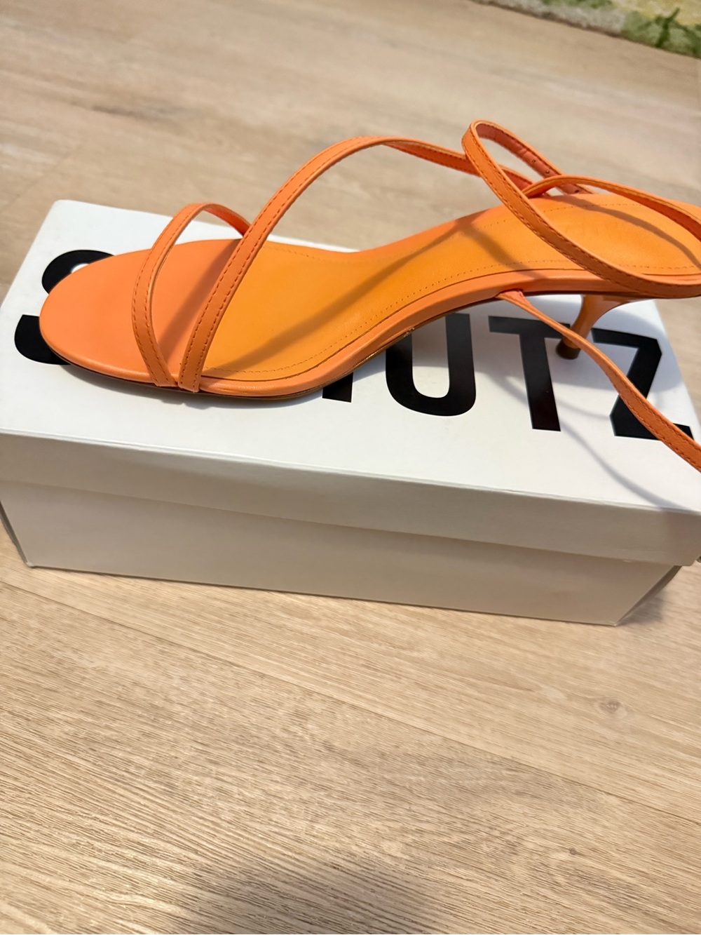 Schutz Sz 10 Orange Strappy Women's Sandal
